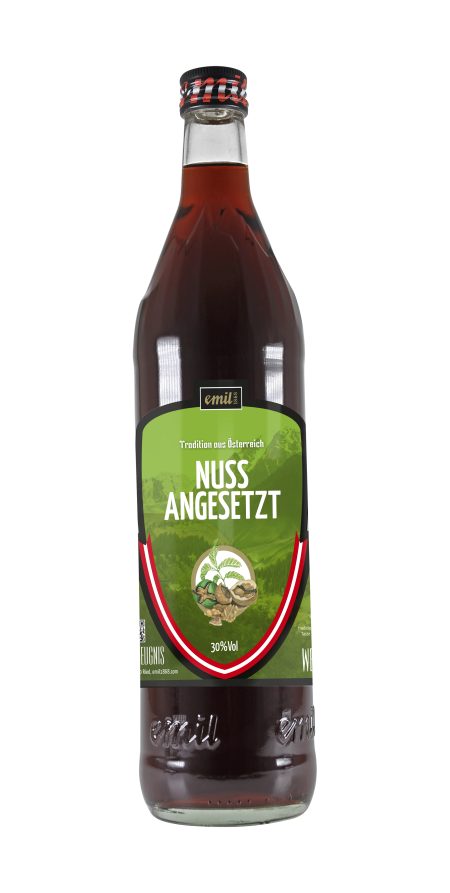 Tradition aus Österreich, emil 1868 Nuss angesetzt in der 0,7 Liter Flasche